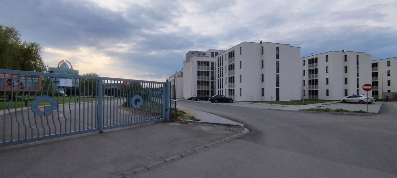 Happy Home Targu Mures Exterior photo